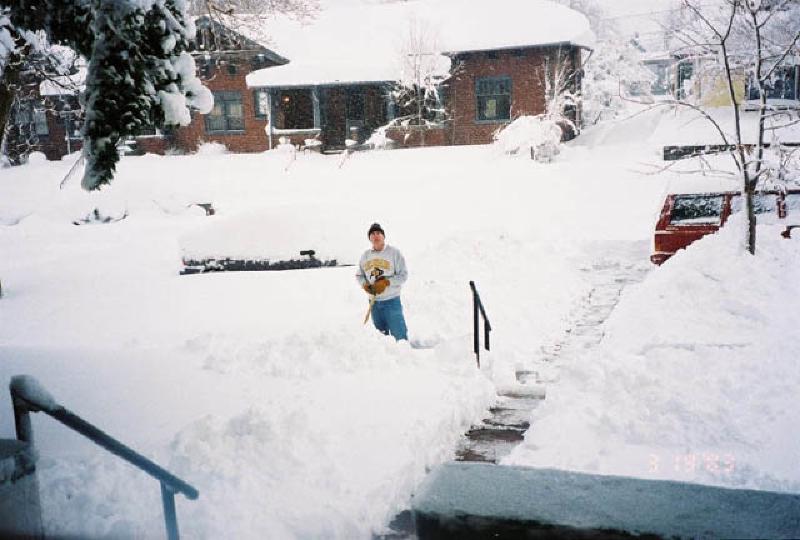 Leo digging out from the blizzard! He's made good progress on the front walk to Bob and Annie Brooks house in Denver, where Leo and Mary are staying.