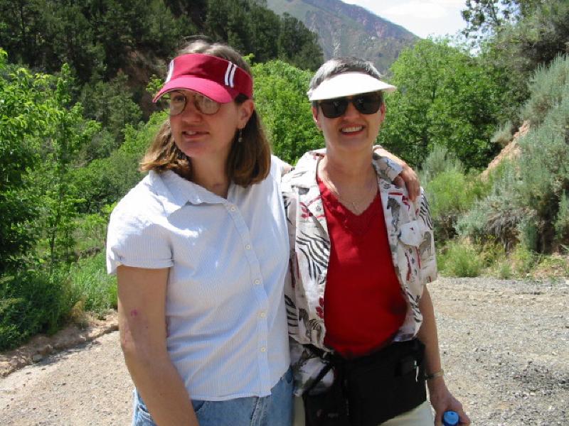 Marla and her Aunt Margaret, visiting from Los Angeles, enjoy a breather during the hike!