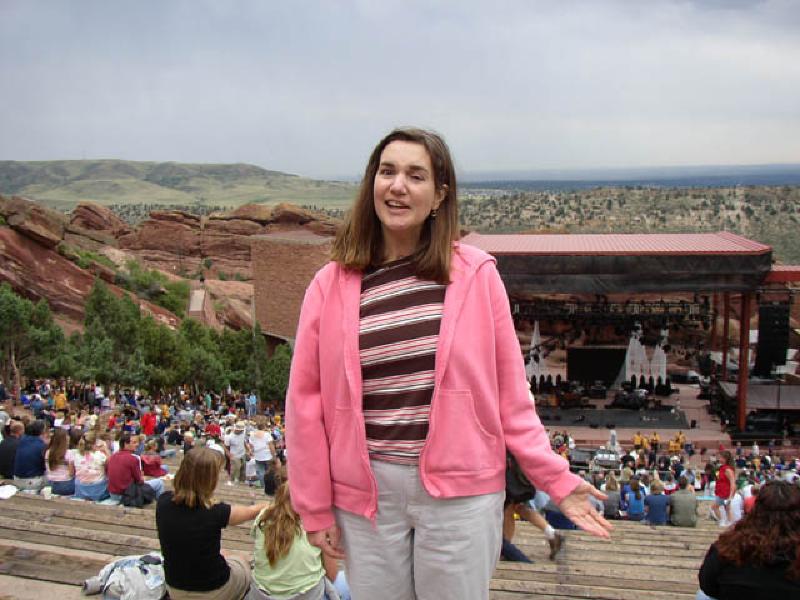 Marla's all set to enjoy an evening of excitement at Red Rocks Amphitheater, whereshe and Mark attended a concert featuring Alanis Morissette and the Barenaked Ladies.